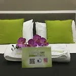 Bed & Breakfast L'essenza 4*