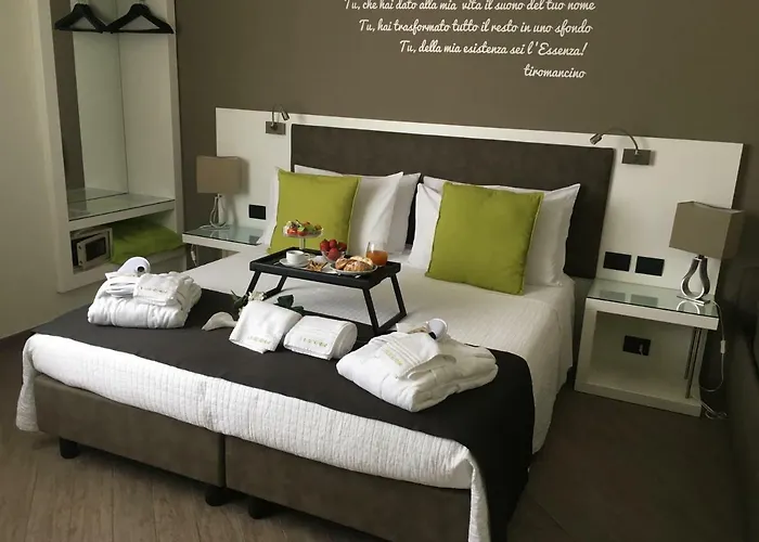 Alojamento de Acomodação e Pequeno-almoço L'essenza 4*